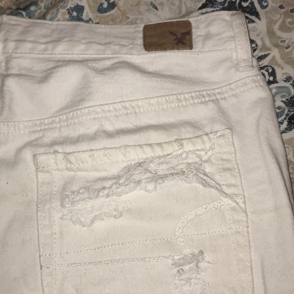 Shorts - Picture 3 of 5